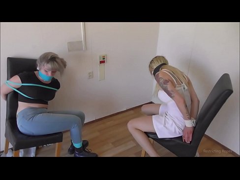 ❤️ عادی / بندھے ہوئے اور تنگ / مصیبت میں لڑکی فحش میں ur.sexindrag.ru